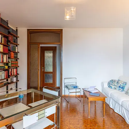 Apartamento La Casa Del Musicista By Interhome *